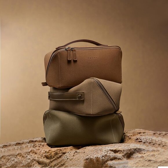 Women IB-Brown Large Capacity Cosmetic Travel Makeup Waterproof Portable Bag - Picture 7 of 7